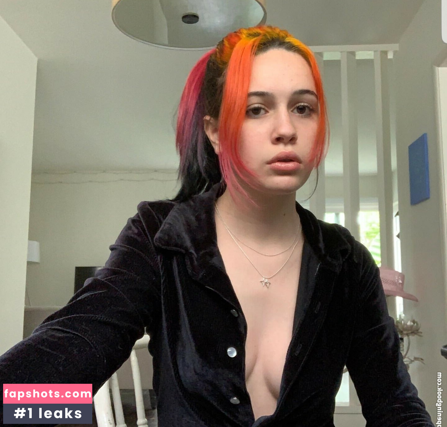 Bea Miller gallery photo #64