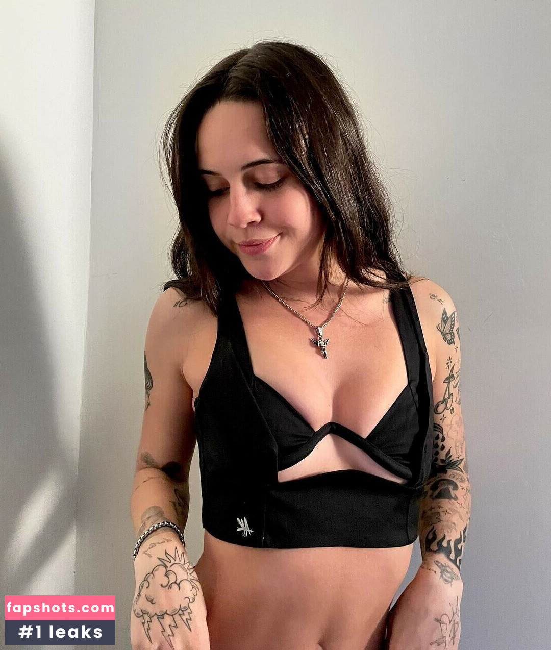 Bea Miller gallery photo #78