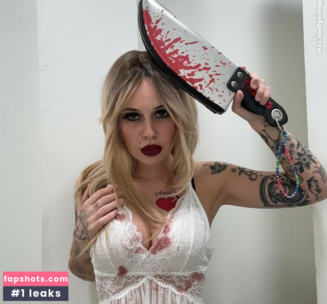 Bea Miller gallery photo #10