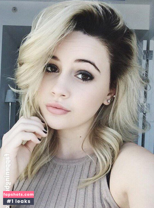 Bea Miller gallery photo #100