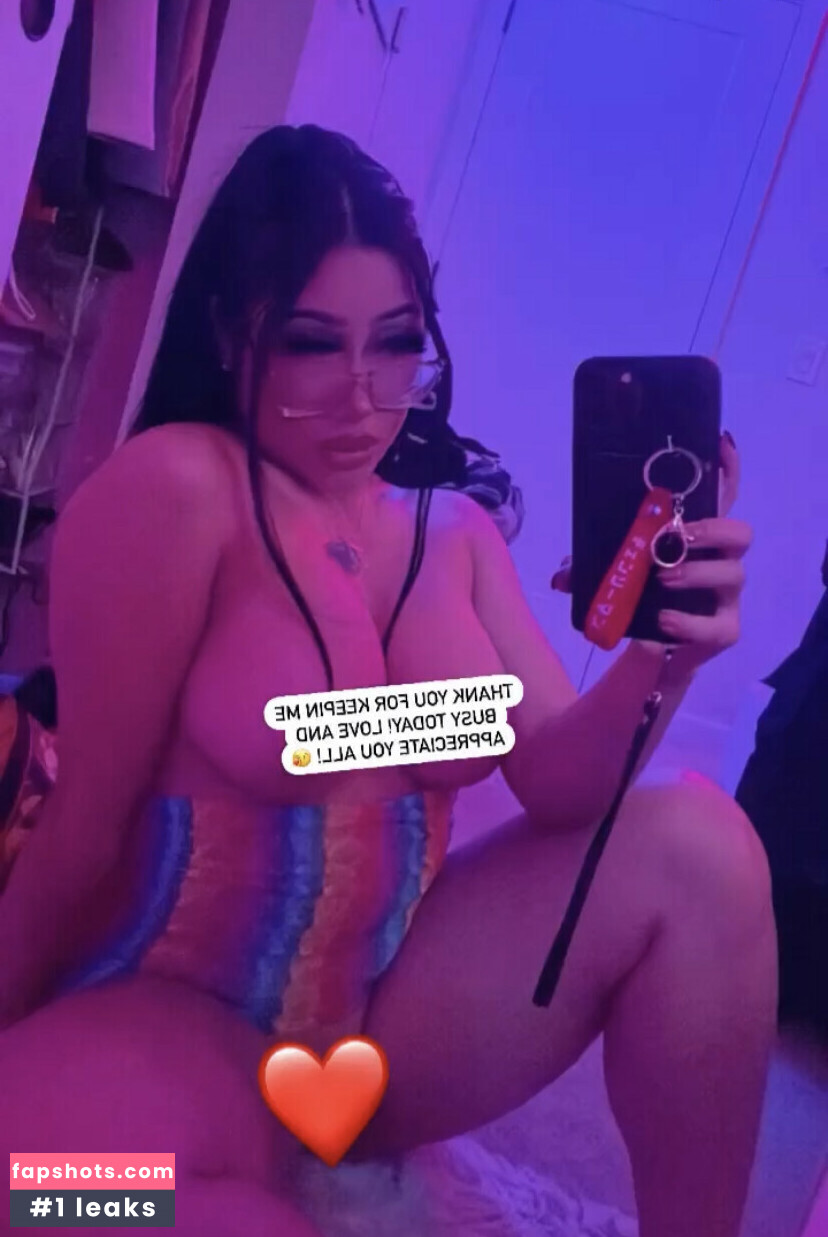 Beamer Babe Nude Leaks OnlyFans Photos #6 - LeakJerk