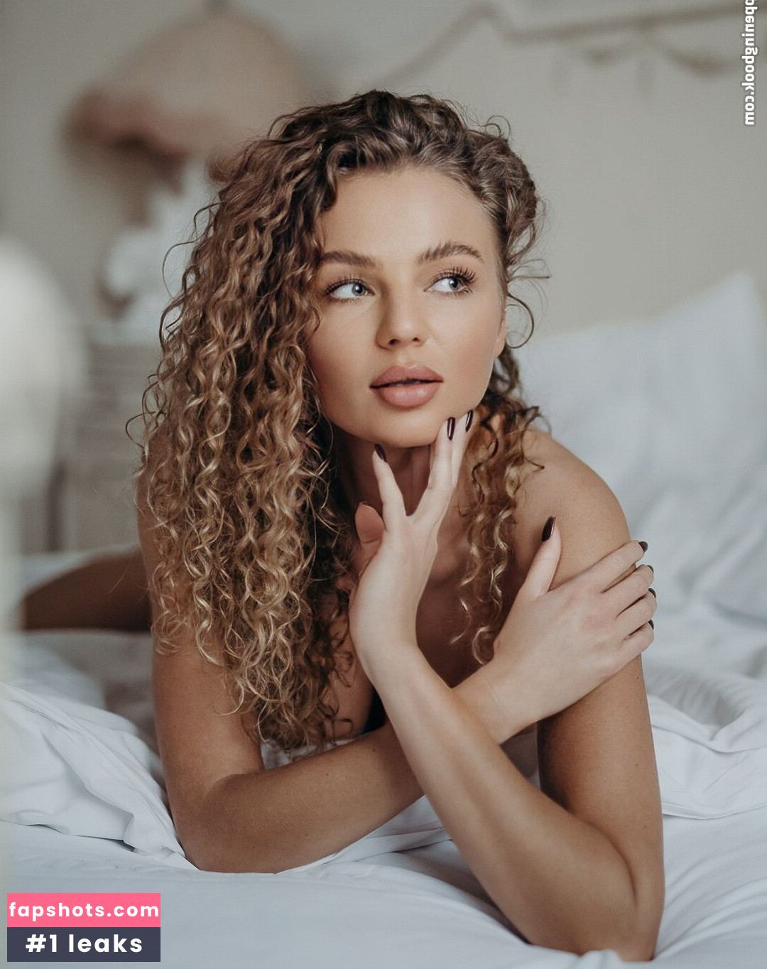 Beata W nude babe gallery