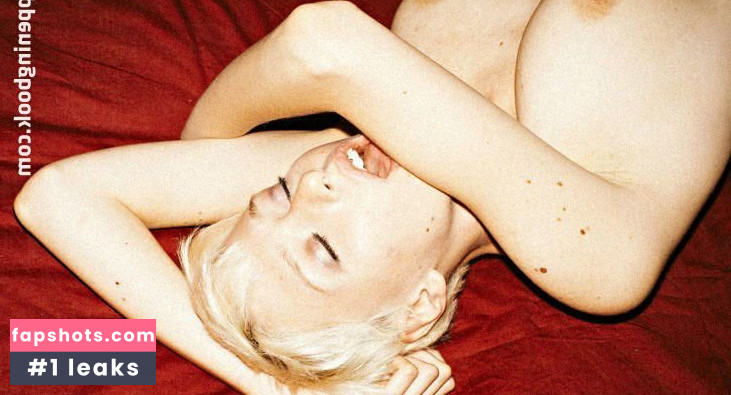 Beatrice Angelini gallery photo #6