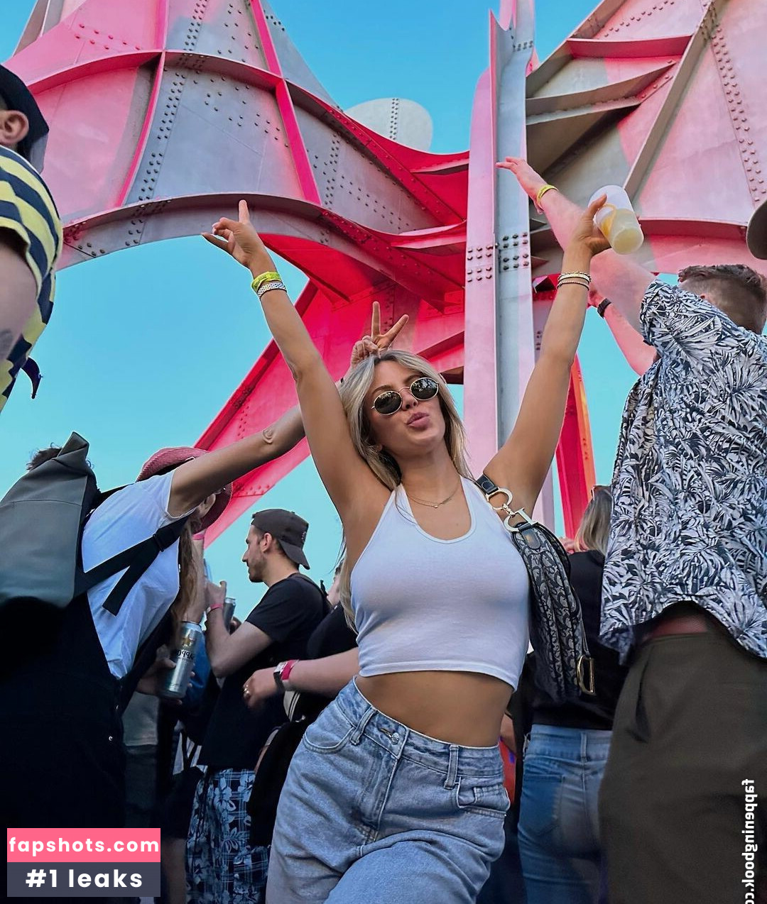 Beatrice Bouchard gallery photo #55