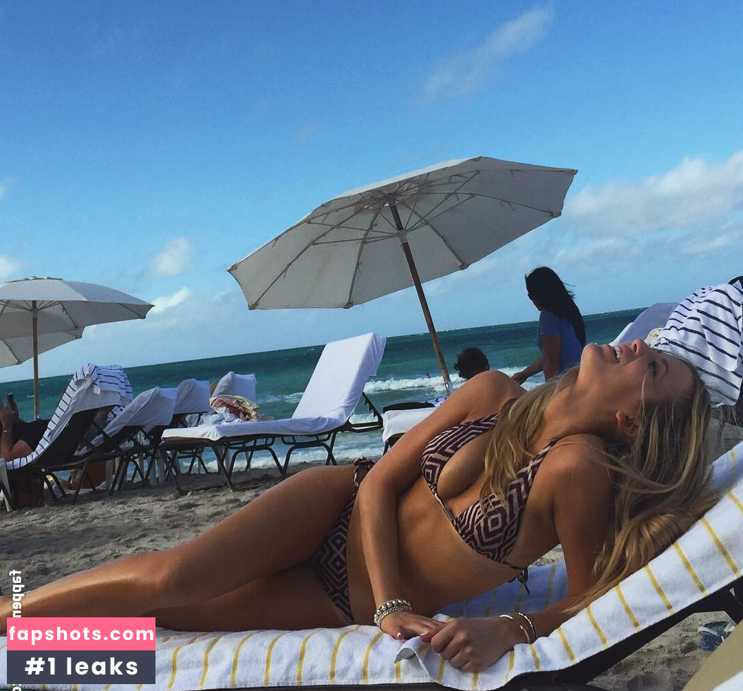 Beatrice Bouchard gallery photo #59