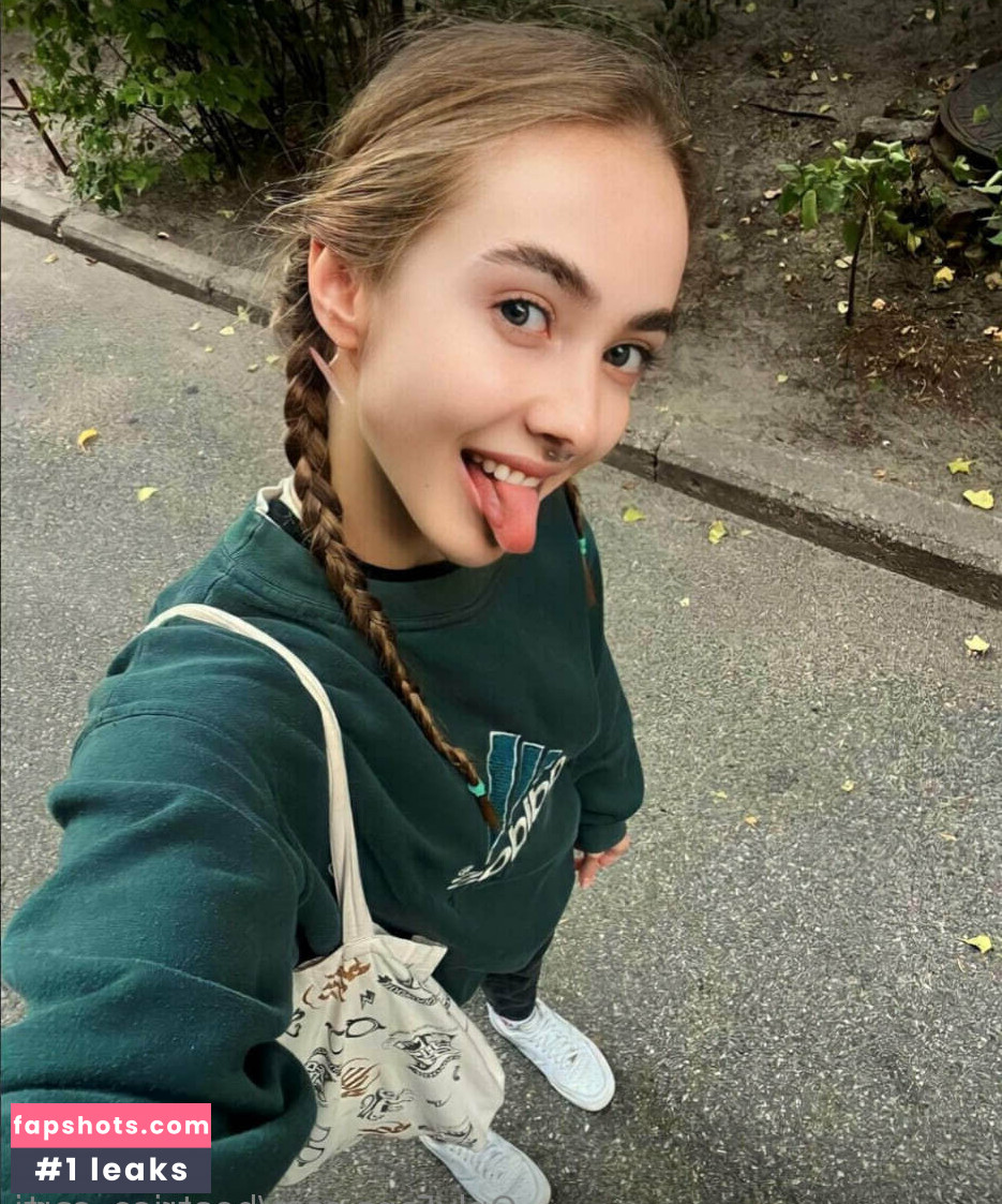 beatrice_carti gallery photo #19