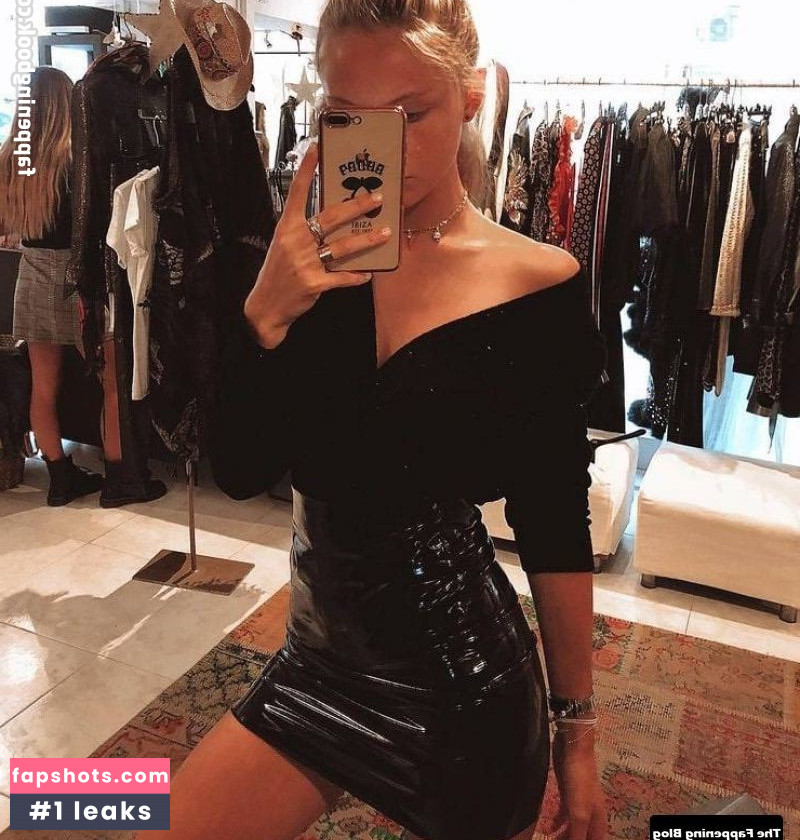 Beatrice Vendramin gallery photo #22