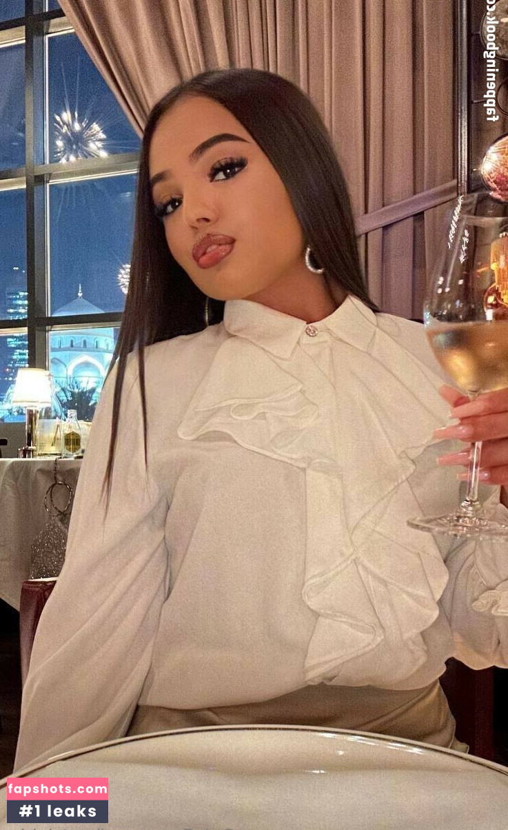 Beatrixblu gallery photo #4