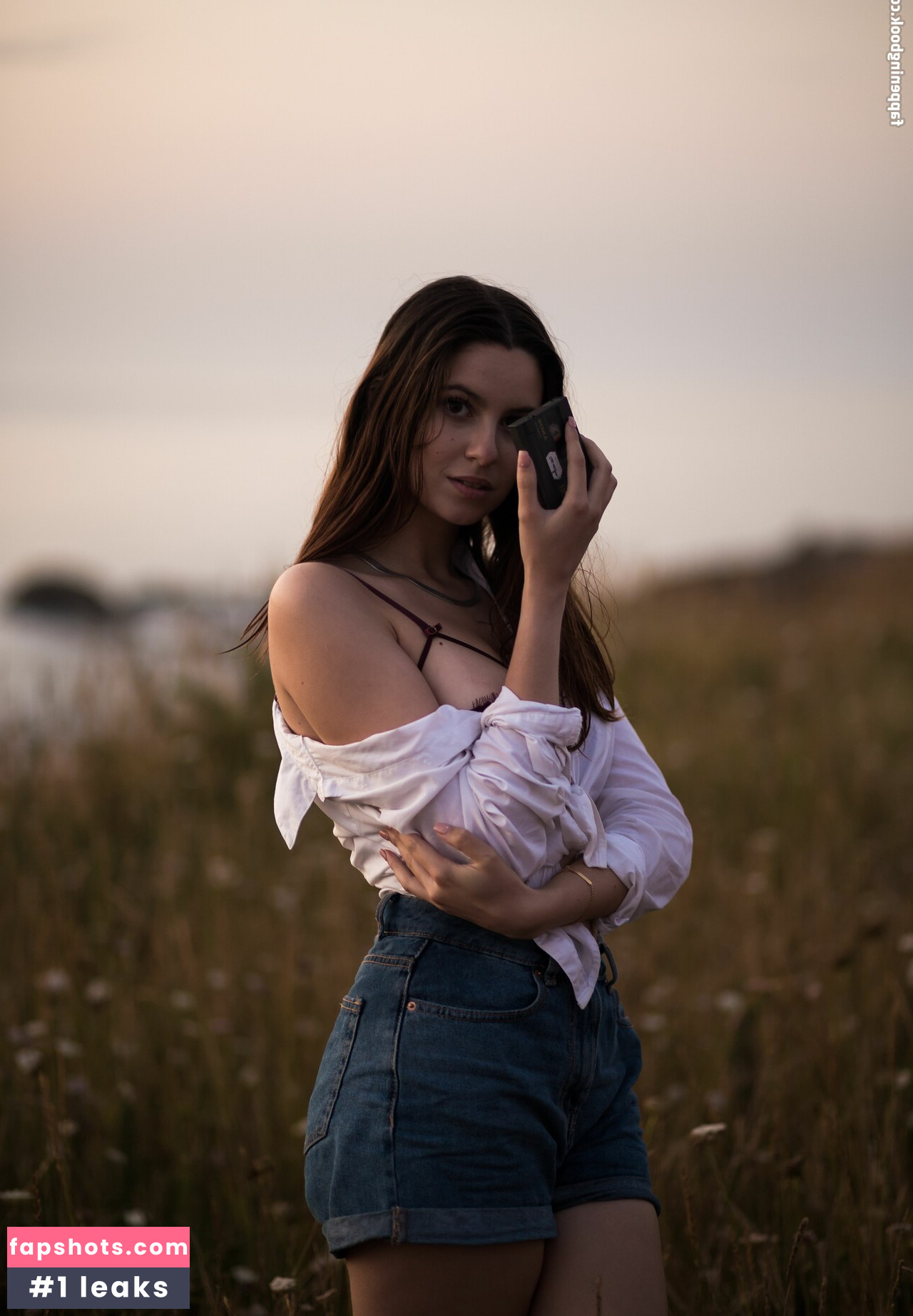 Beatriz Braz gallery photo #25