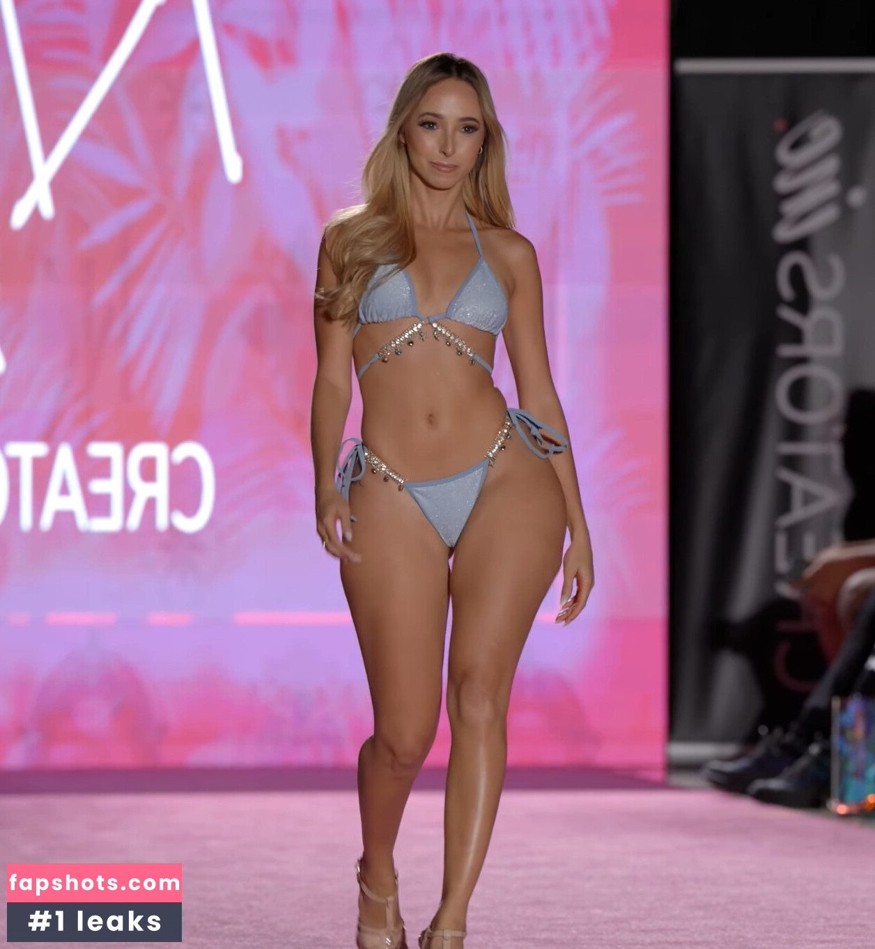 Beatriz Corbett gallery photo #22