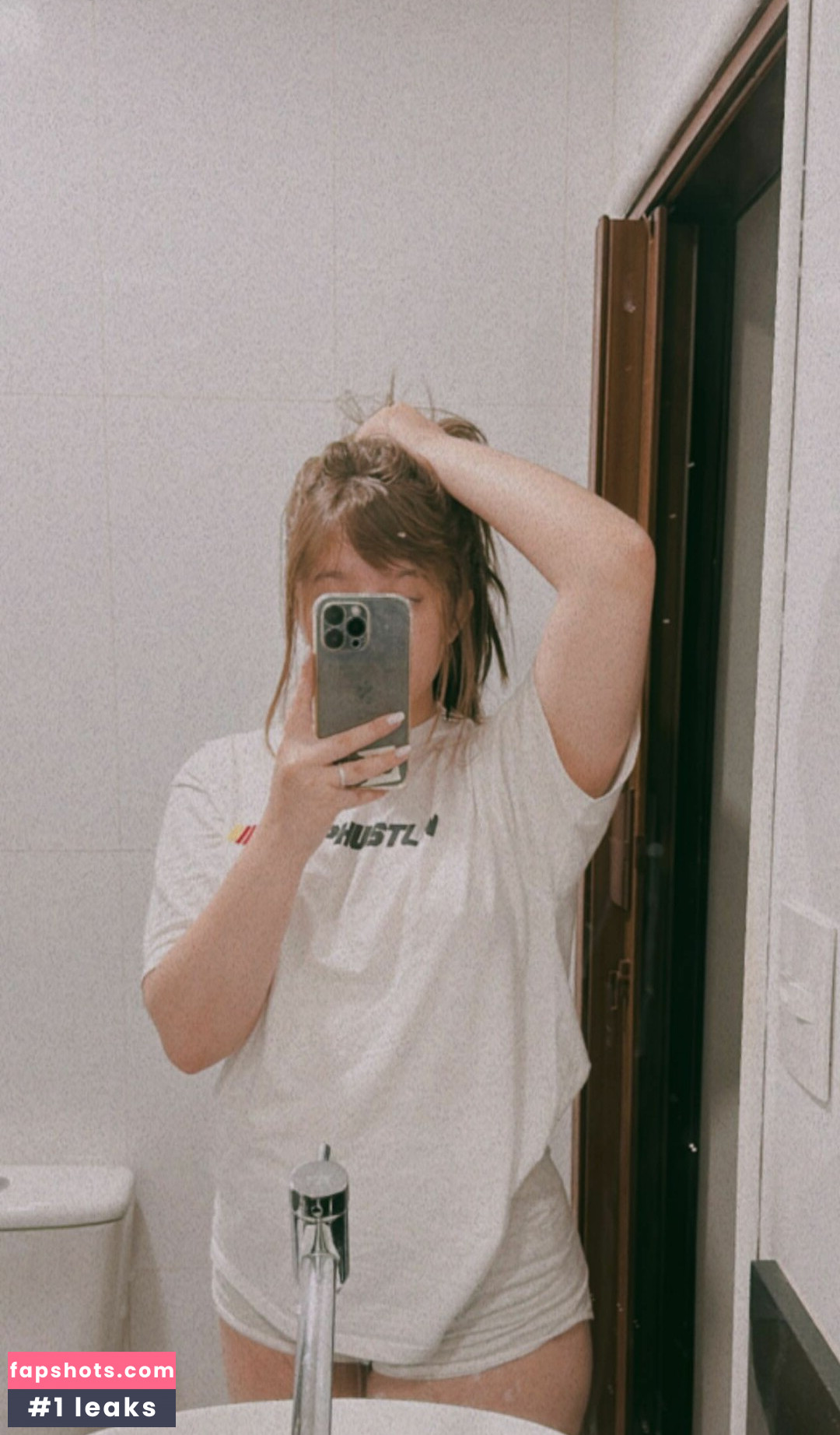 Beatriz Milhomens gallery photo #5