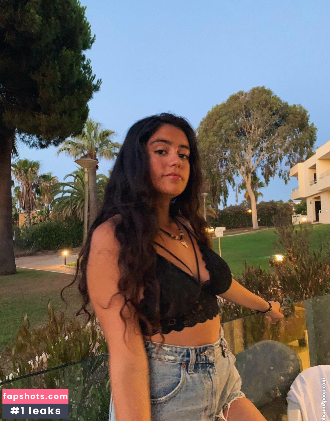 Beatriz gallery photo #3