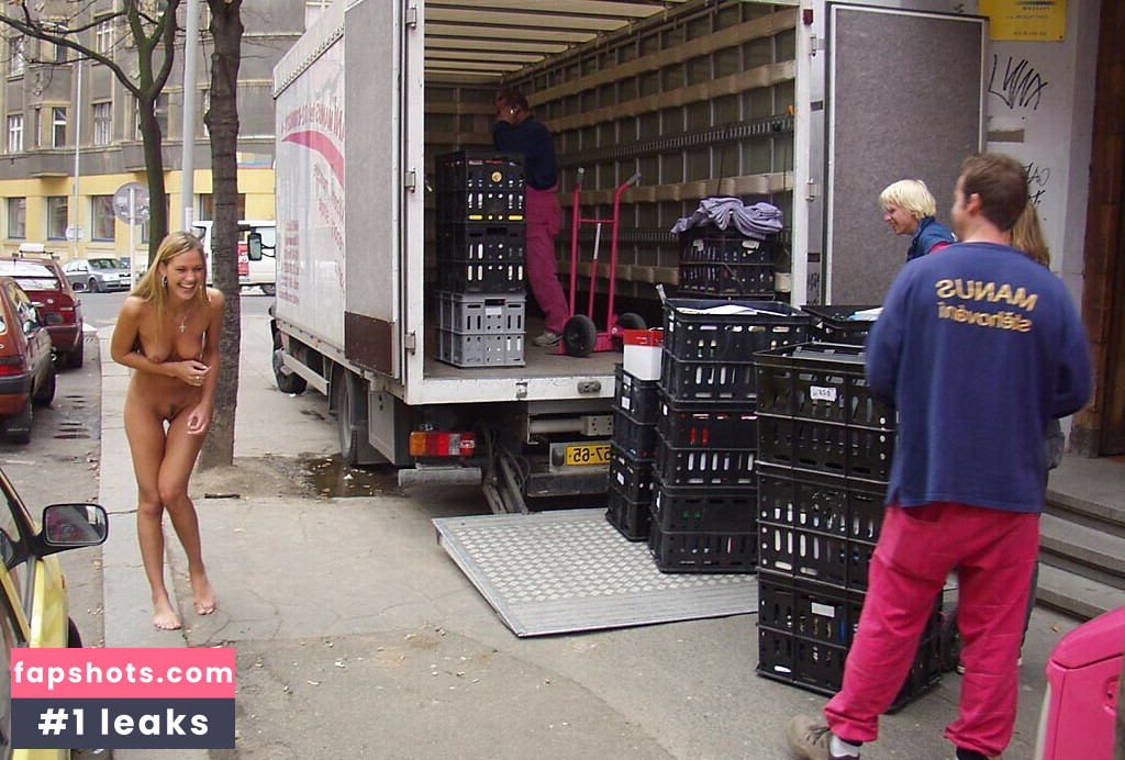 Beautiful Girls Groped gallery photo #17