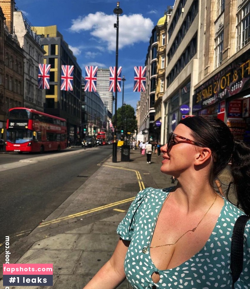 Bec Danaher gallery photo #24