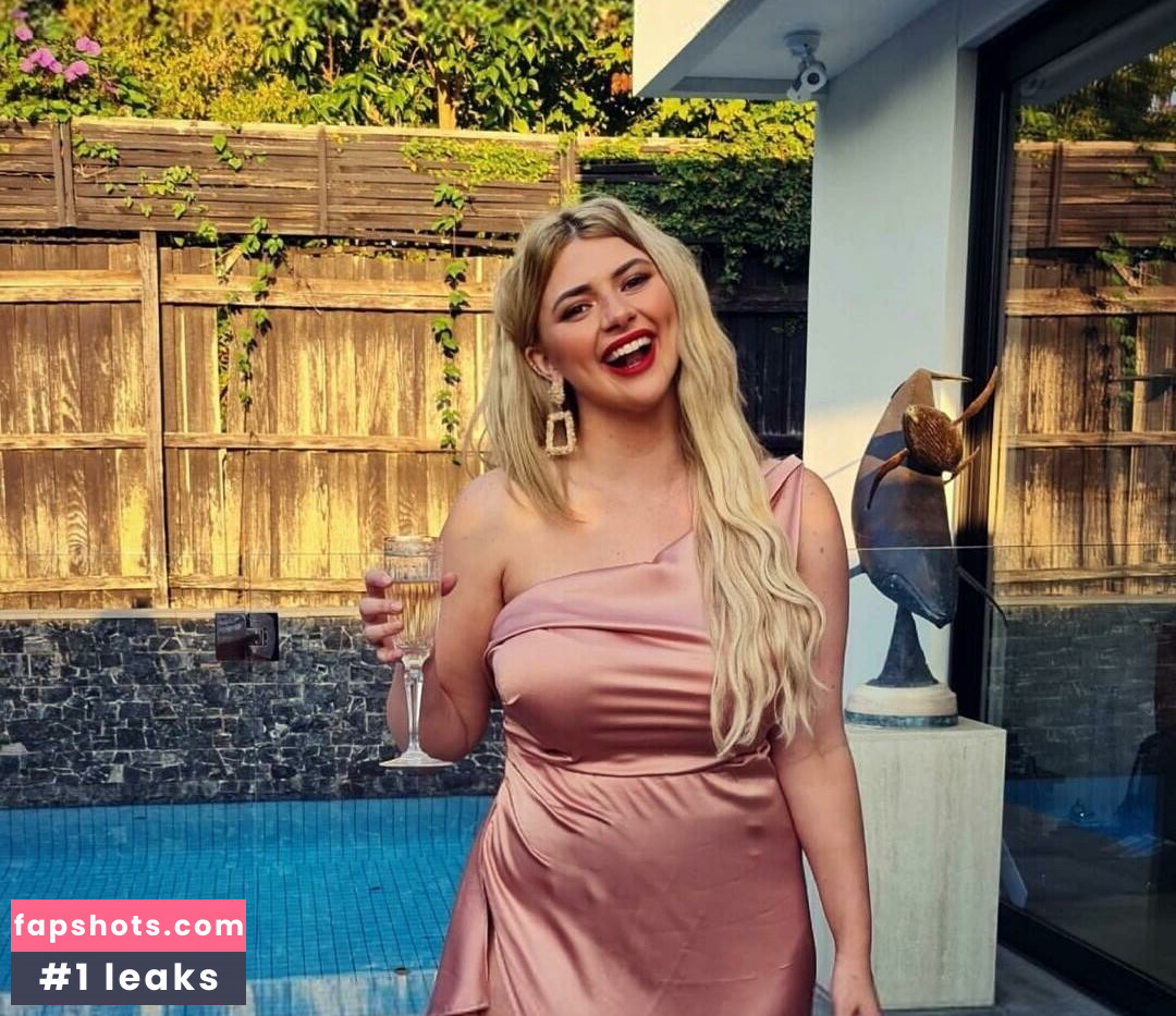 Bec Danaher gallery photo #6