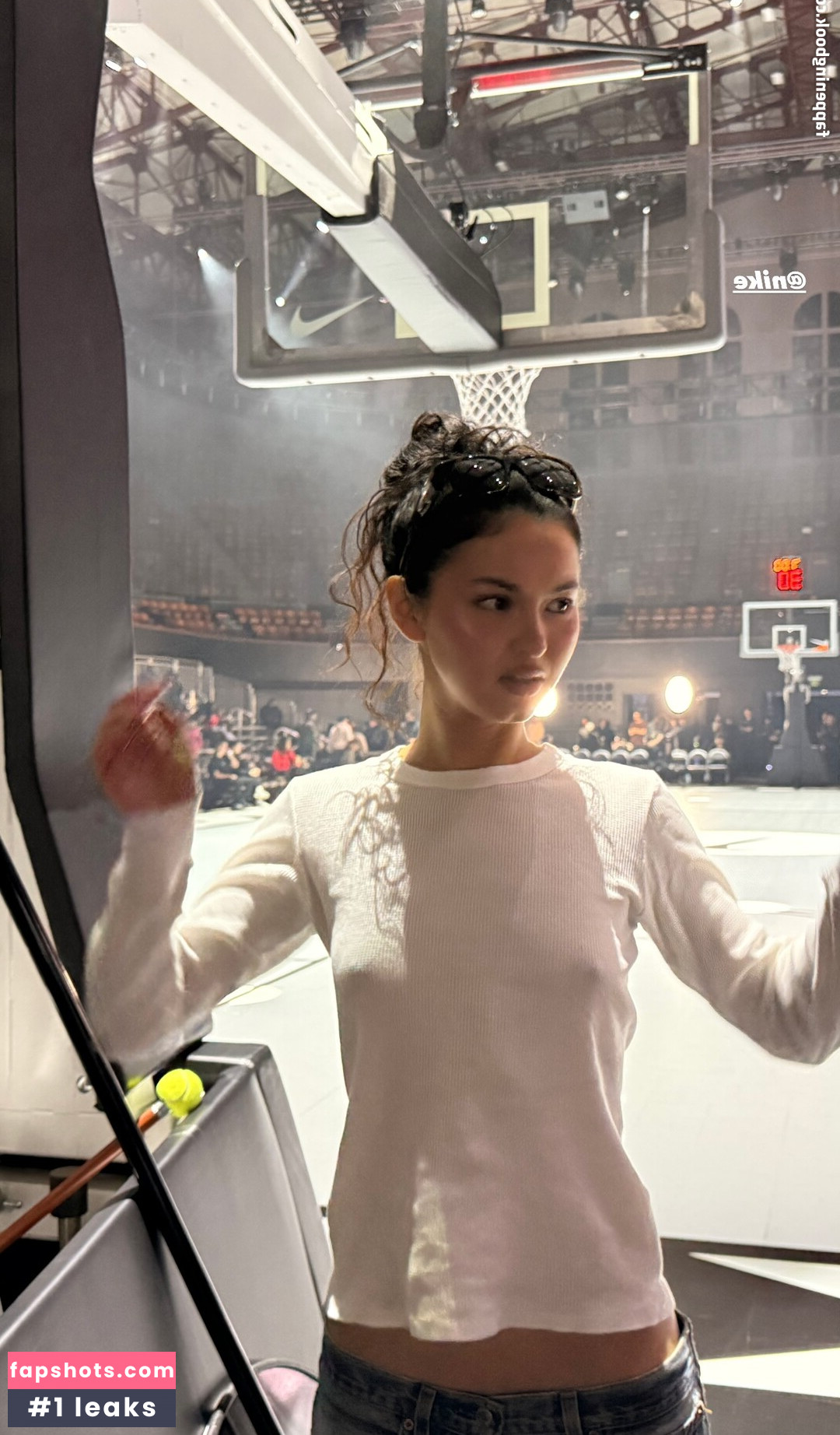 Beca Michie gallery photo #6