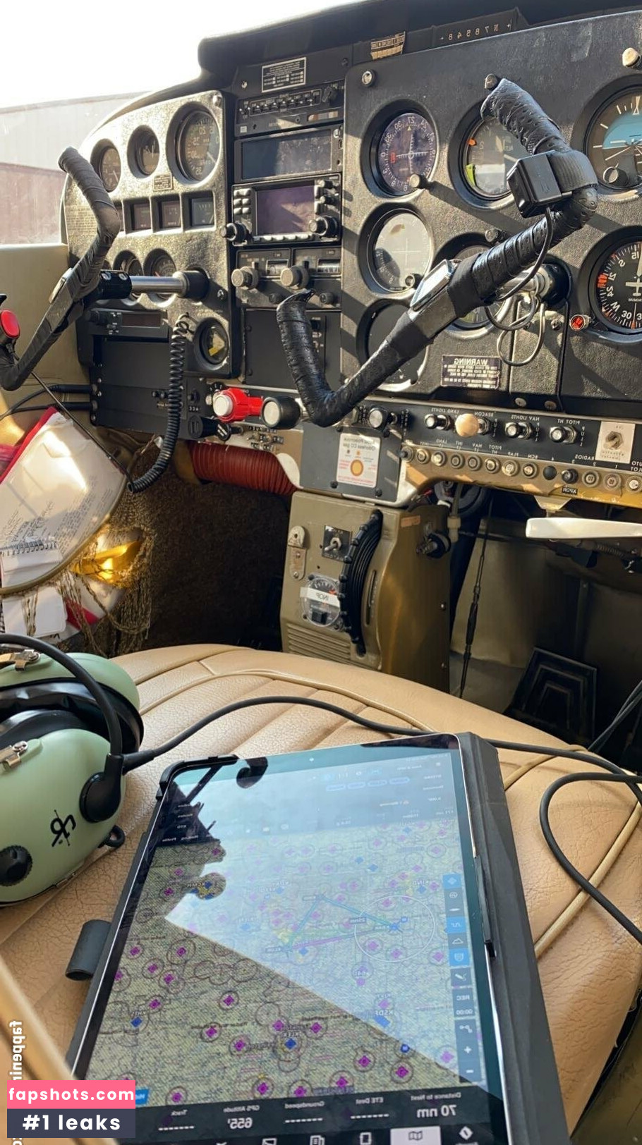 becca_aviatrix Nude Leaks OnlyFans Photos #39 - LeakJerk