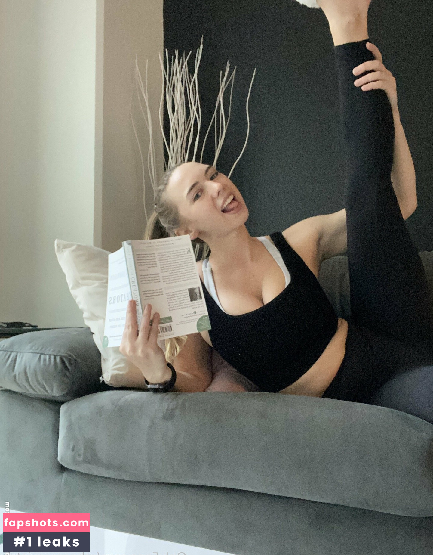 becca_aviatrix Nude Leaks OnlyFans Photos #61 - LeakJerk