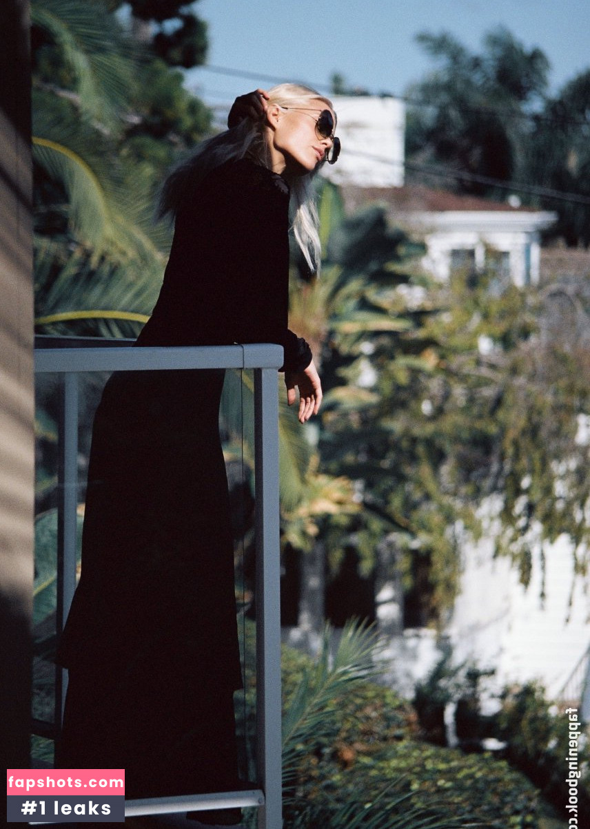 Becca Hiller gallery photo #102