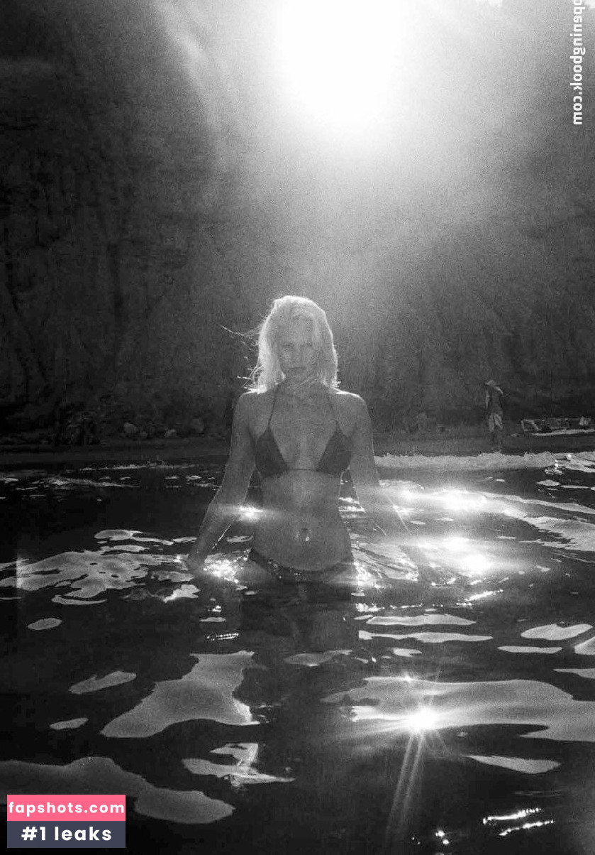 Becca Hiller gallery photo #123