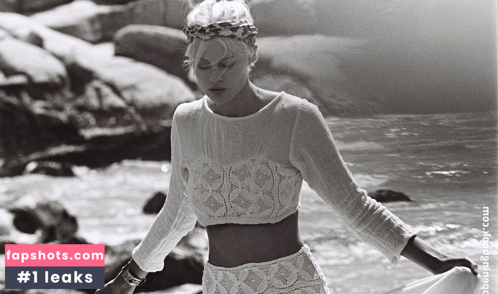 Becca Hiller gallery photo #18