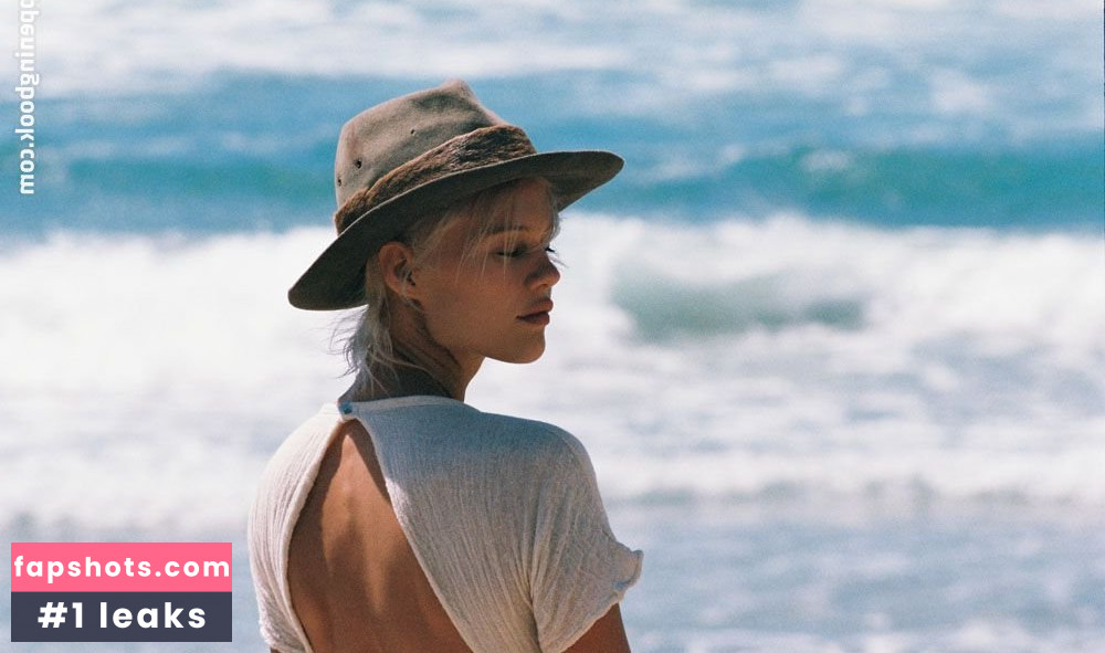 Becca Hiller gallery photo #22