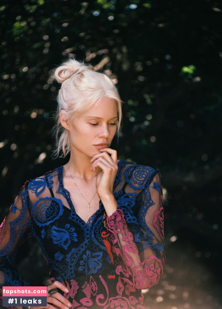 Becca Hiller gallery photo #28