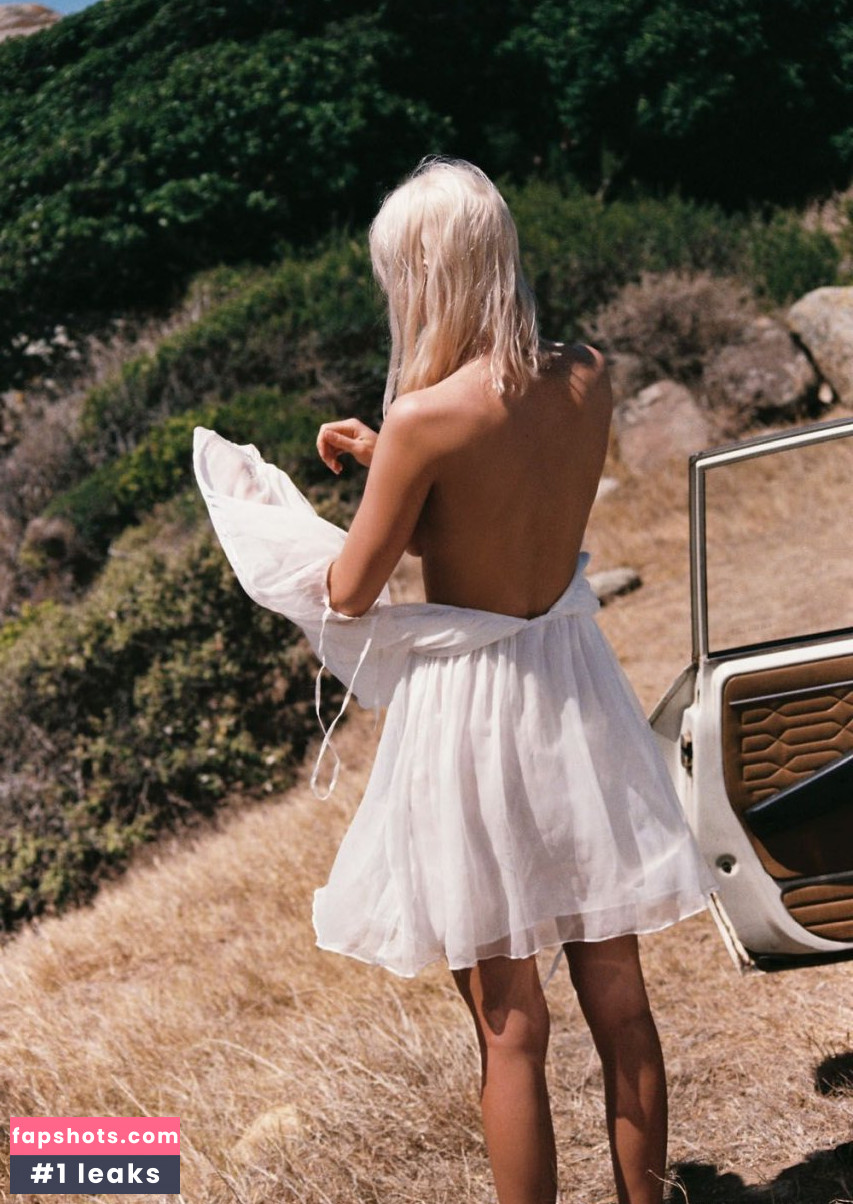 Becca Hiller gallery photo #38