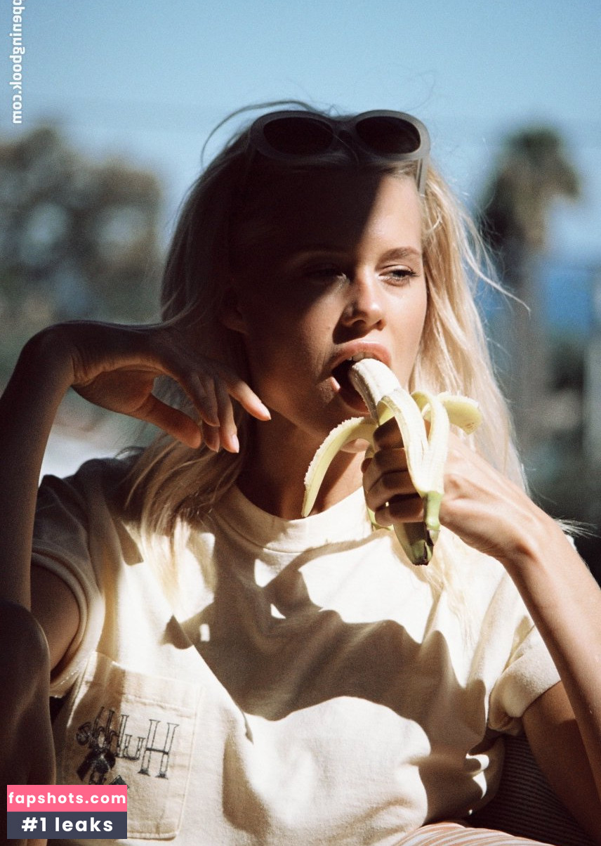 Becca Hiller gallery photo #73