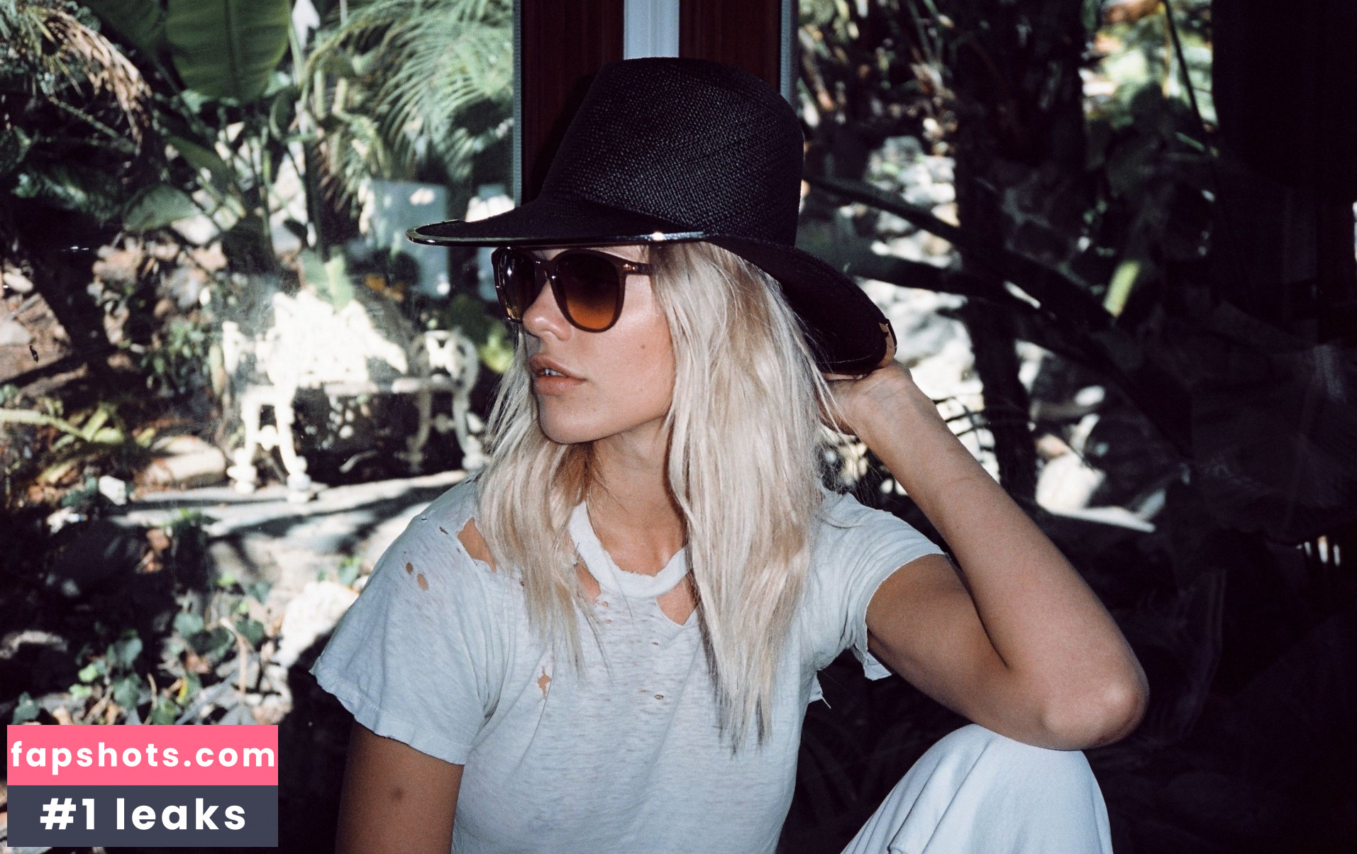 Becca Hiller gallery photo #97