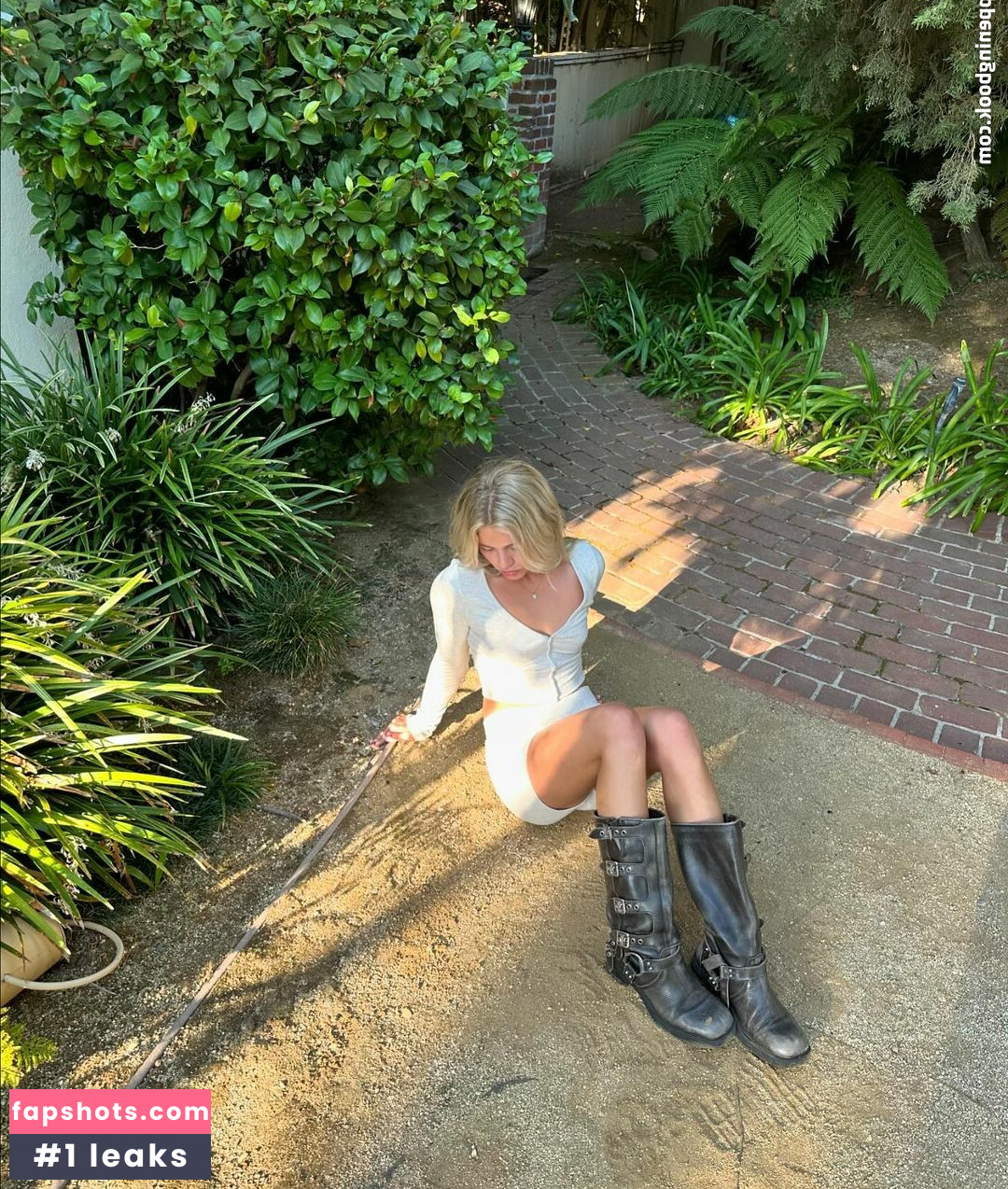 Becca Means gallery photo #101