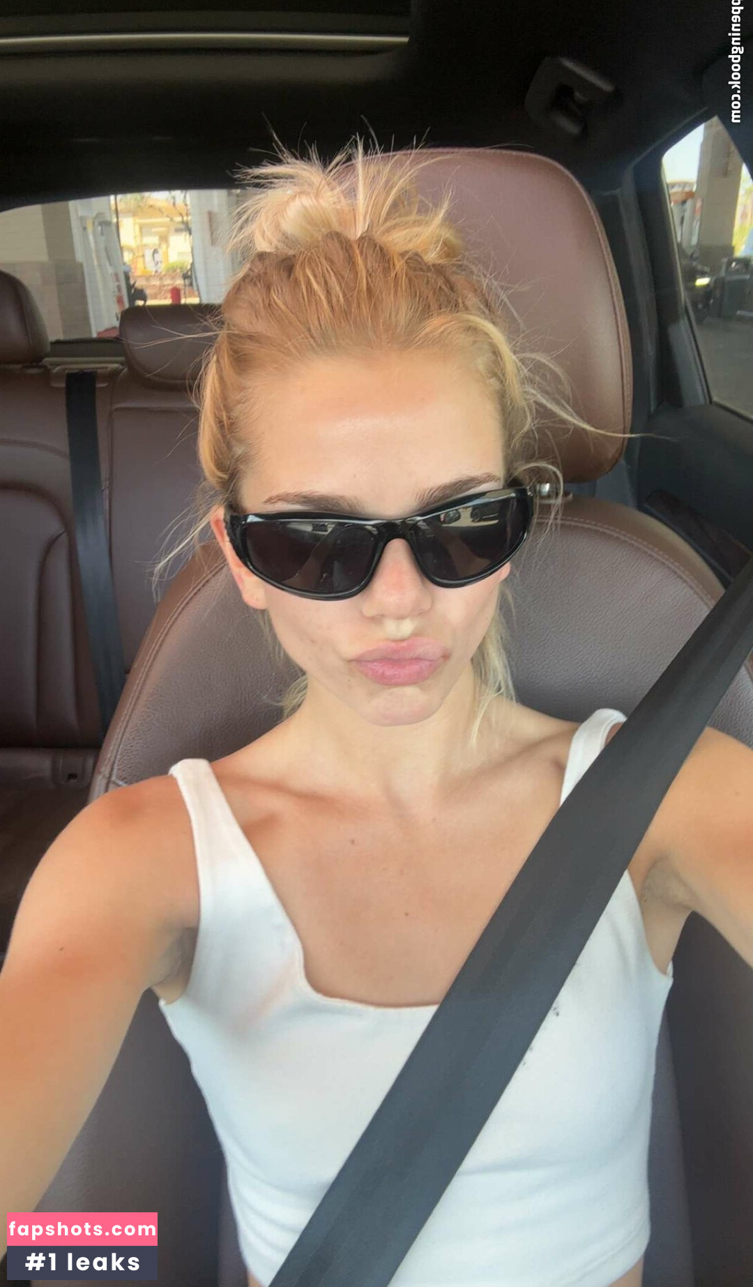 Becca Means gallery photo #26