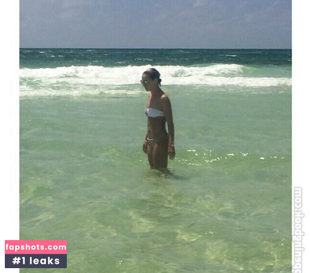 Becca Tobin gallery photo #24