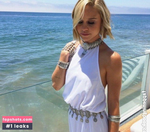 Becca Tobin gallery photo #6