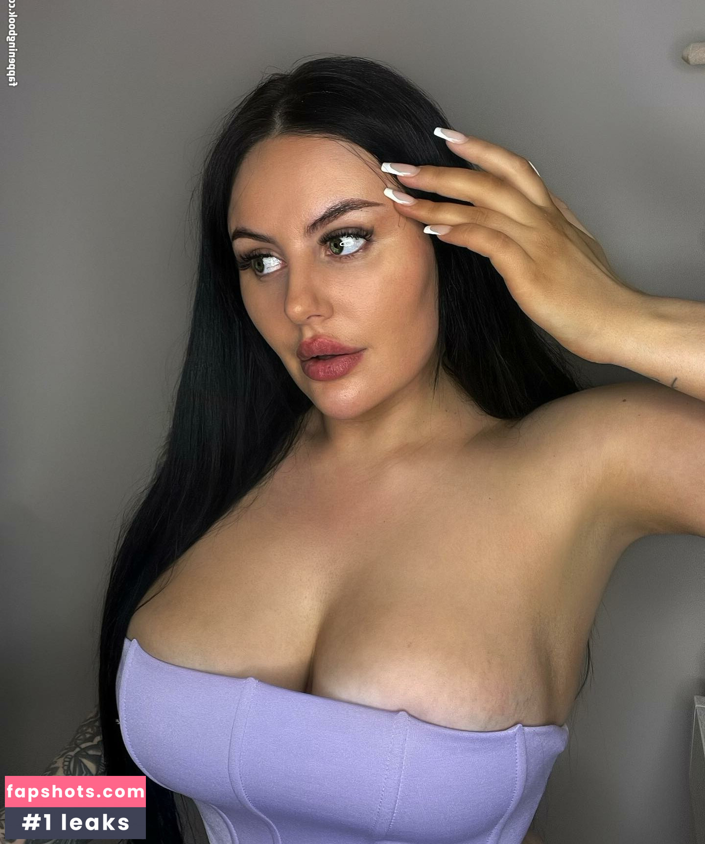 Beckie Holloway gallery photo #22