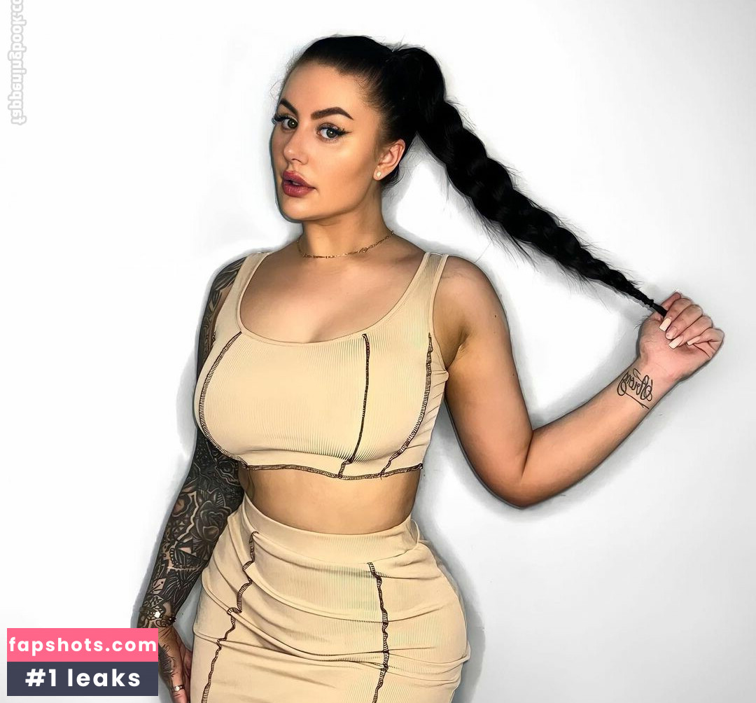 Beckie Holloway gallery photo #6