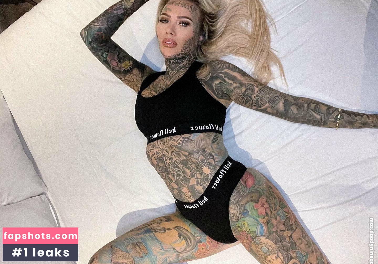 Becky Holt Nude Leaks OnlyFans Photos #10 - LeakJerk