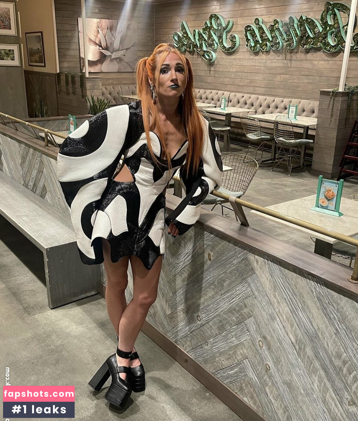 Becky Lynch gallery photo #113