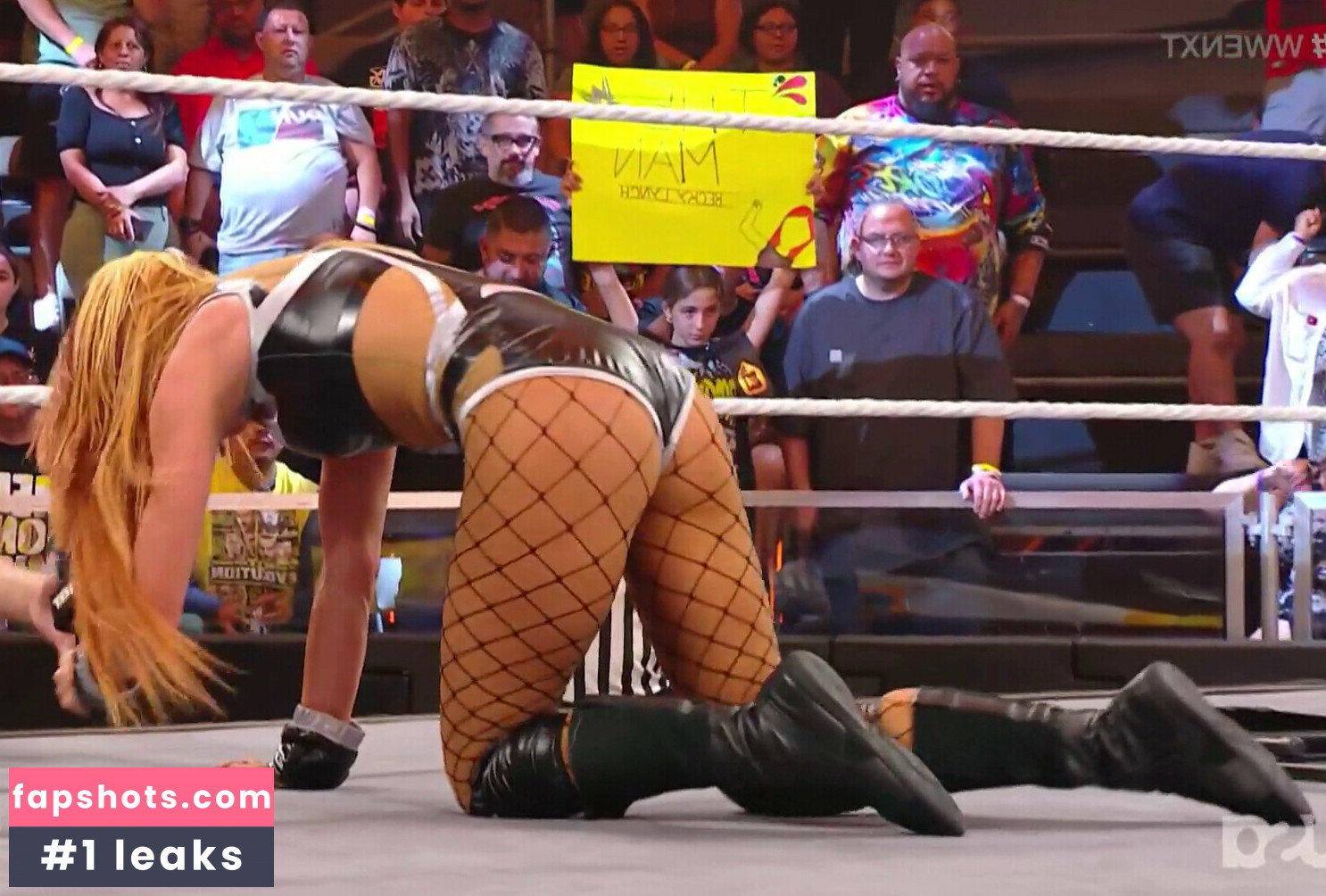 Becky Lynch gallery photo #70