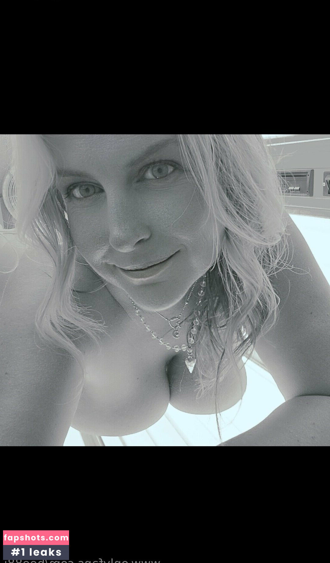 bee88i Nahé úniky fotek pouze od fanoušků #39 - Fapshots