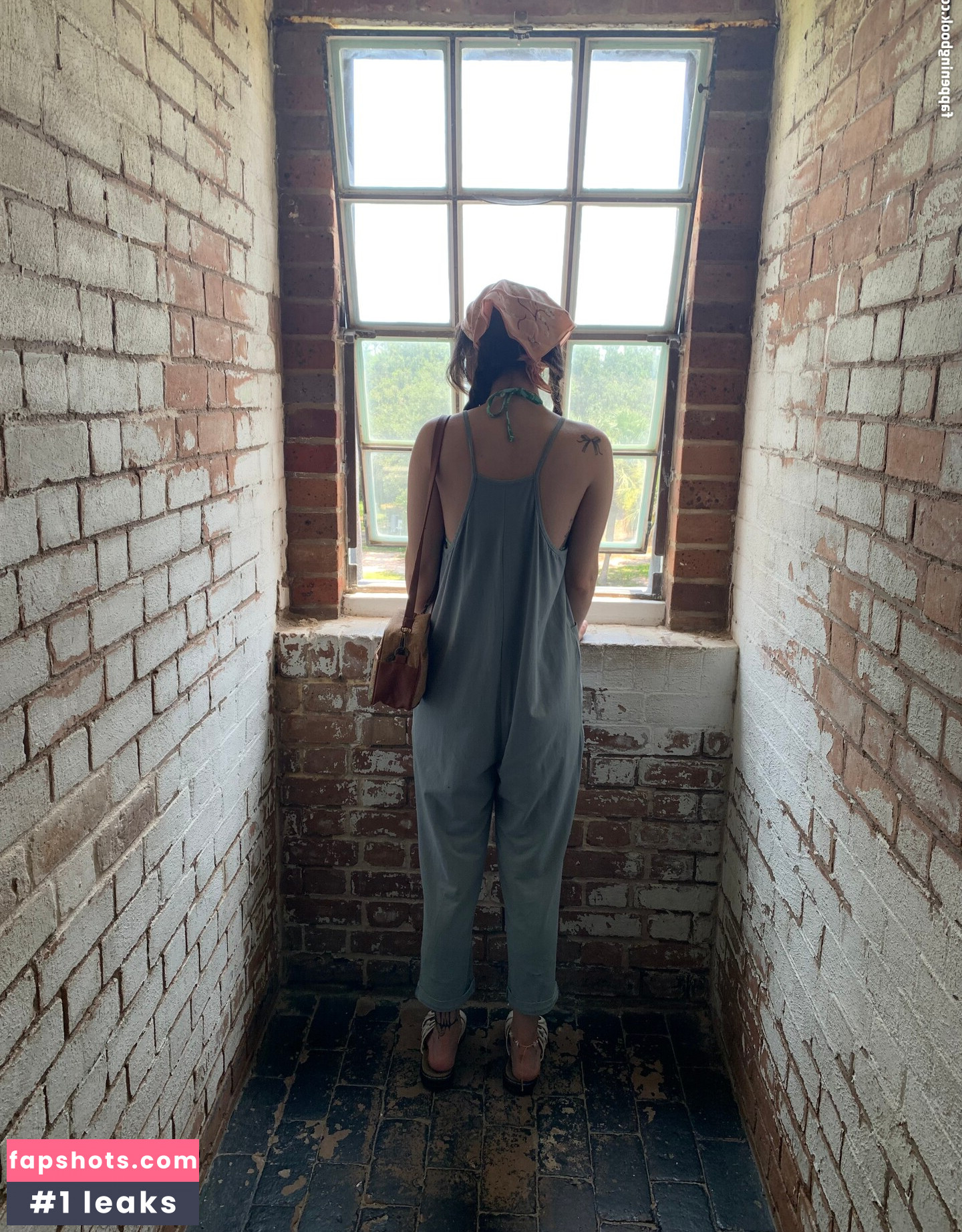 Beebee ASMR gallery photo #135