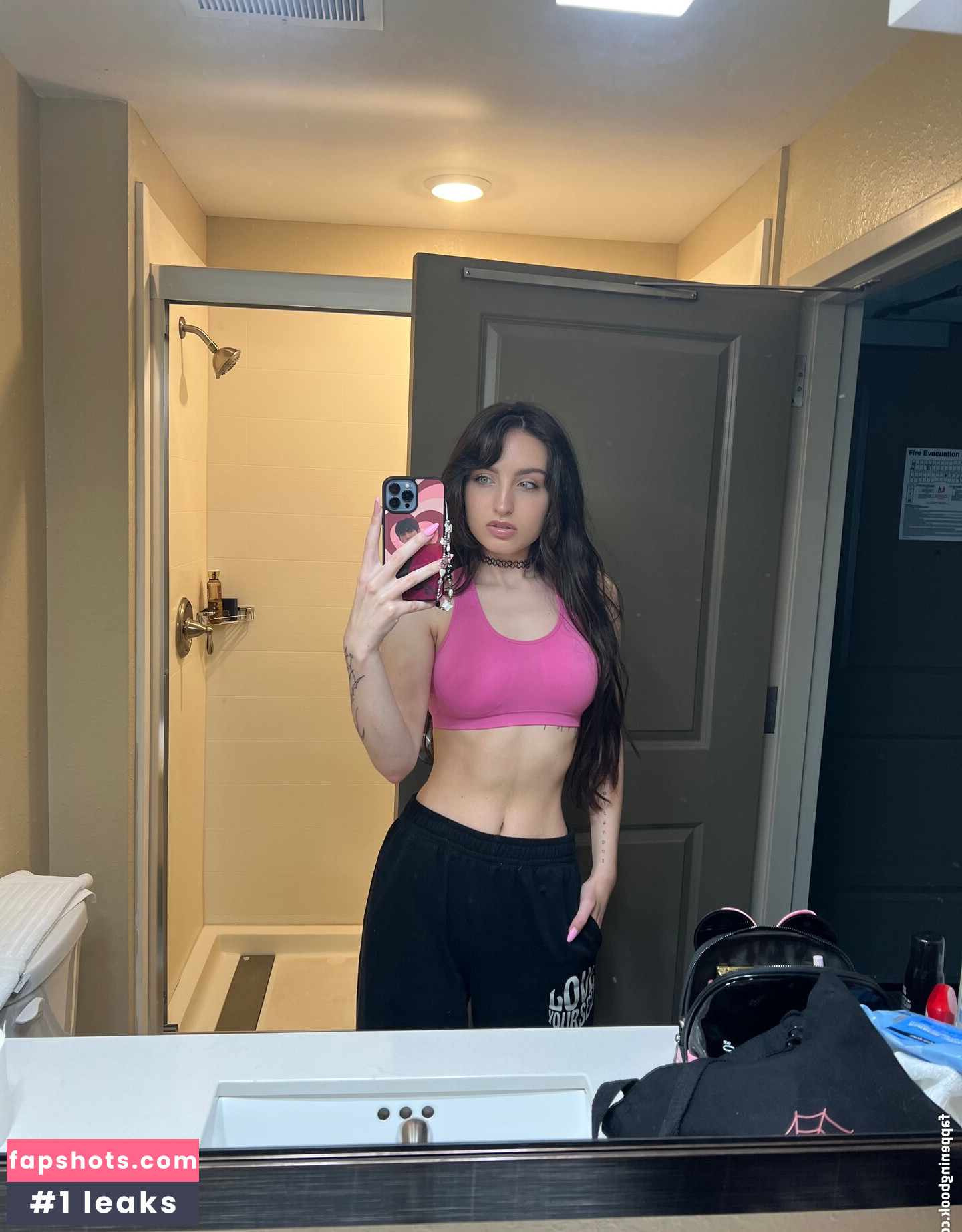 Beebee ASMR gallery photo #137