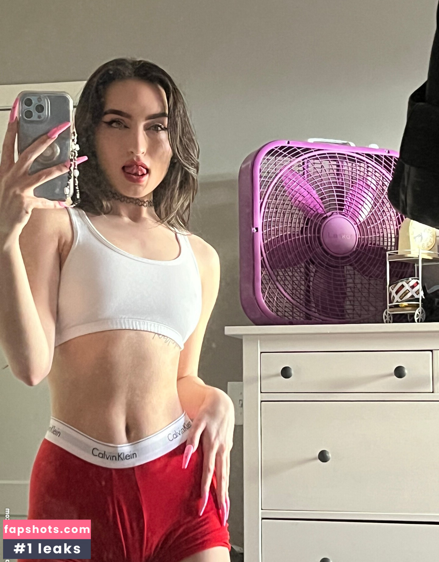 Beebee ASMR gallery photo #159