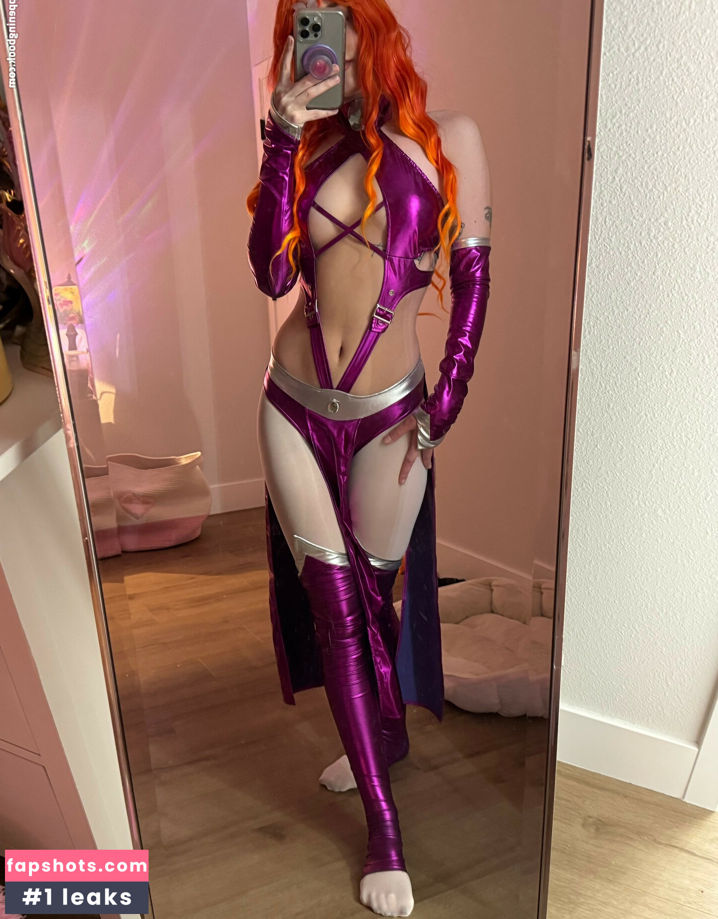 Beebee ASMR gallery photo #45