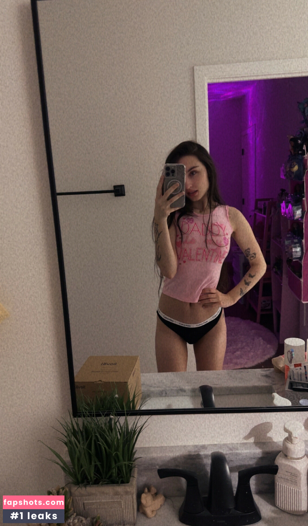 Beebee ASMR gallery photo #7