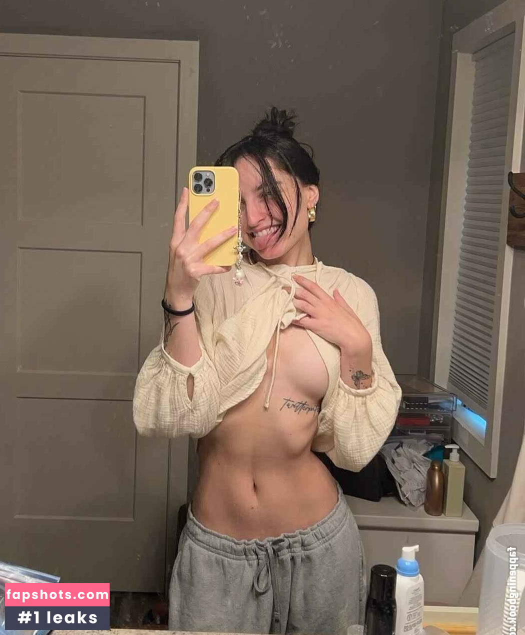 Beebee ASMR gallery photo #67