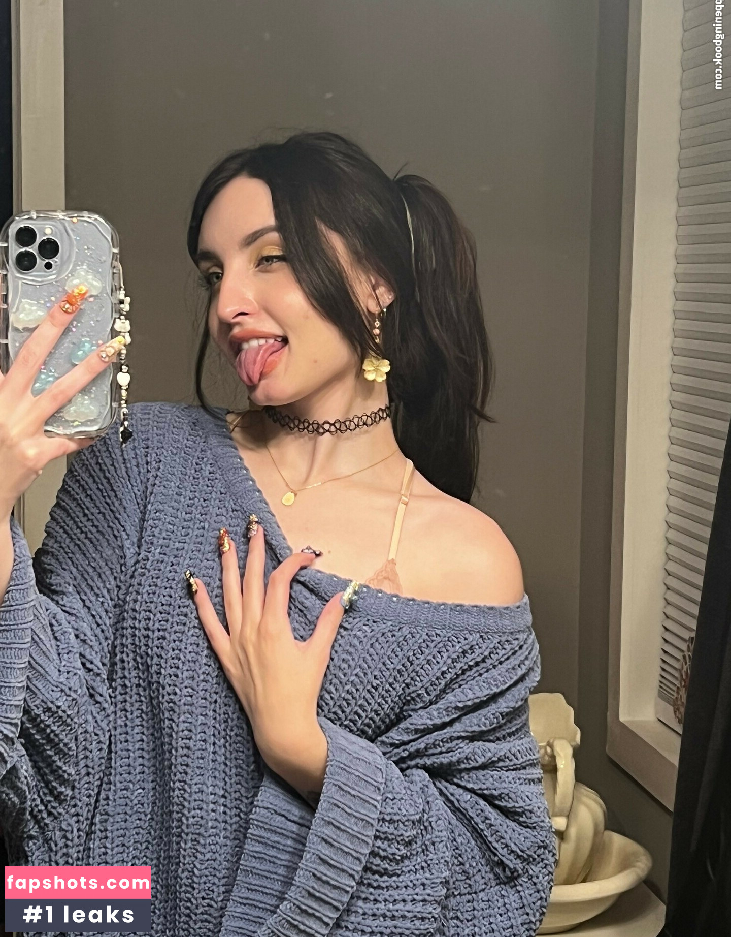 Beebee ASMR gallery photo #98