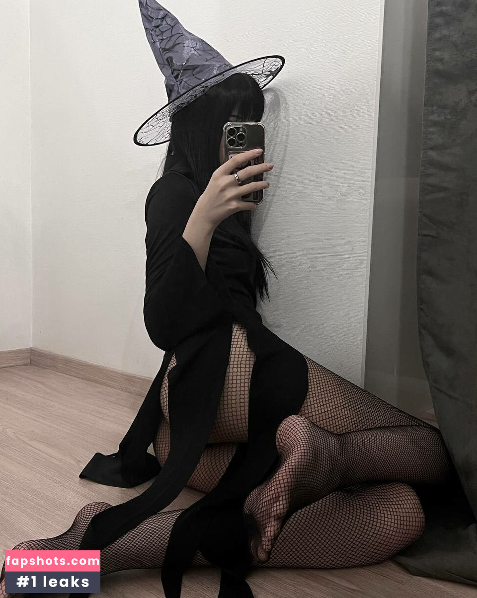 beexfia nude babe gallery