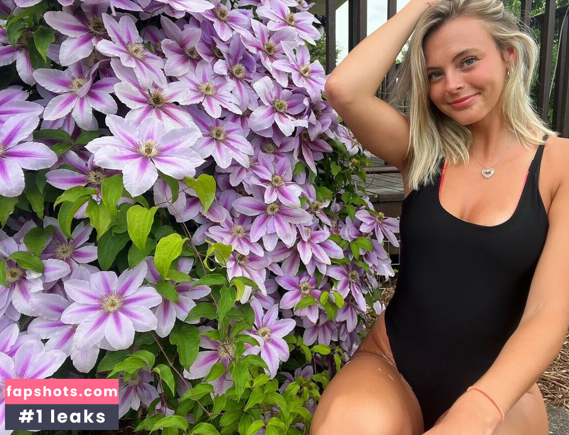 Beez ASMR gallery photo #46