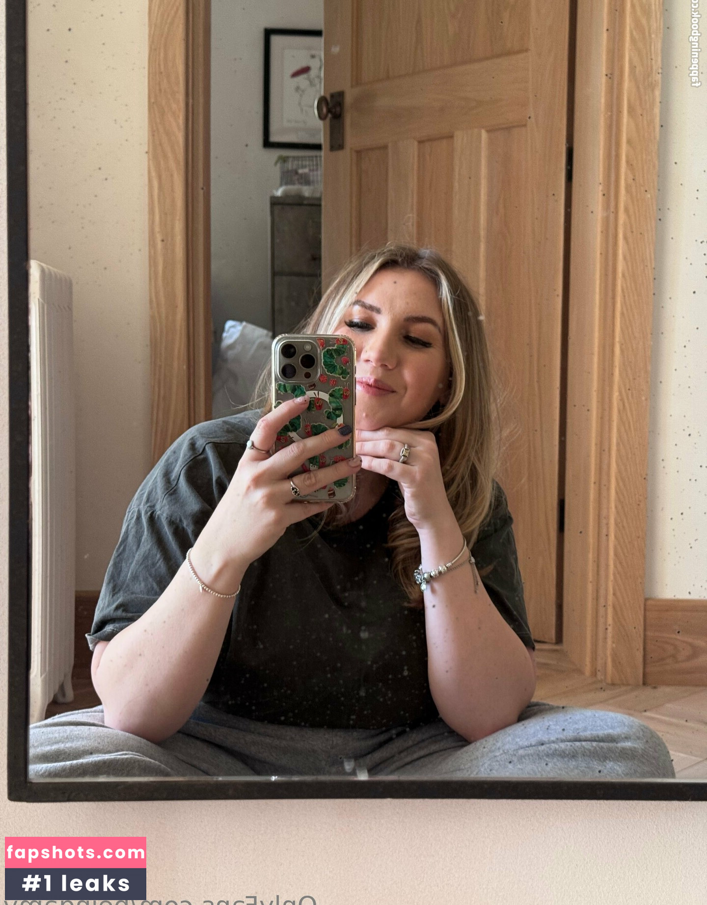 beingamy gallery photo #14